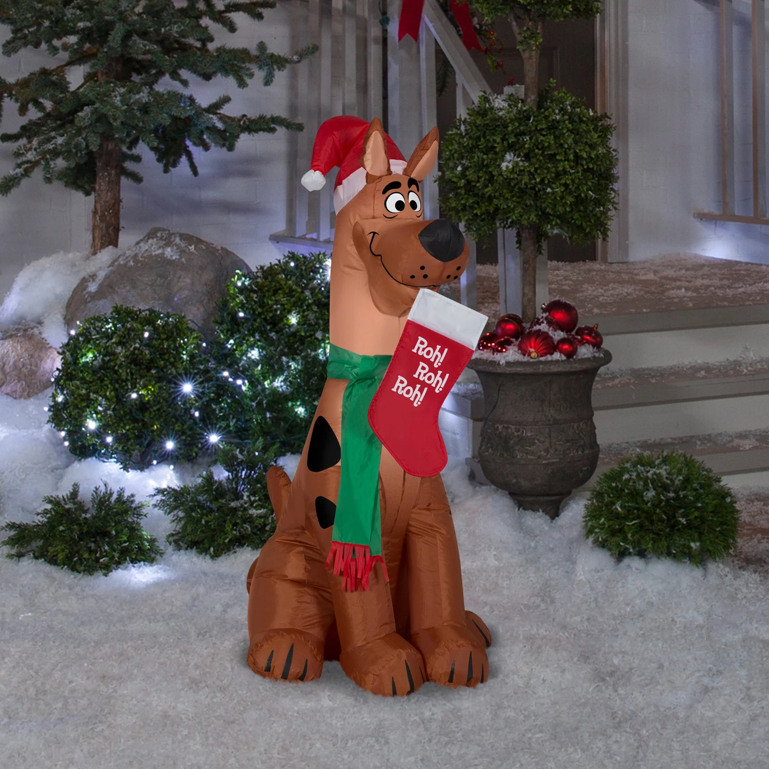 National Tree Company Inflatable Scooby Doo, LED Lights, Plug In, Christmas Collection, 3.5 Feet 3 National Tree Company Inflatable Scooby Doo, LED Lights, Plug In, Christmas Collection, 3.5 Feet - Image 2